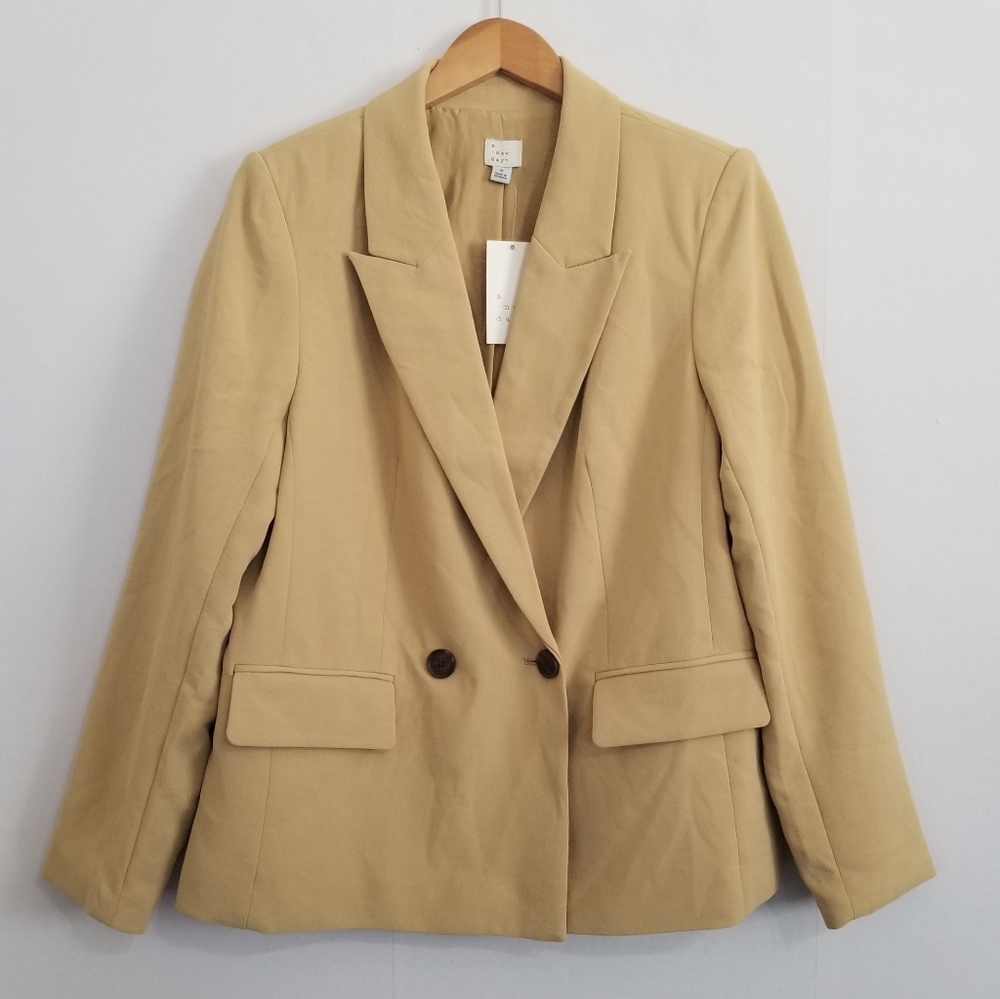 NWT A New Day Beige Double Breasted Blazer Jacket Size Medium - Picture 2 of 9